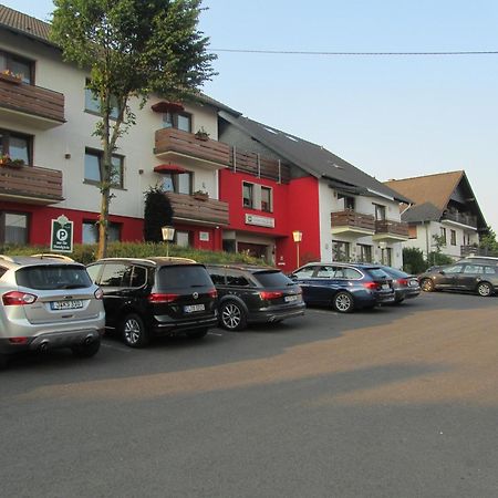 Hotel Zur Burg Nuerburg المظهر الخارجي الصورة