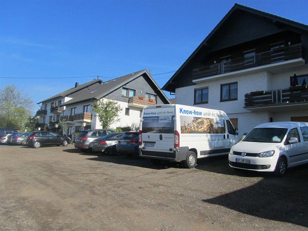 Hotel Zur Burg Nuerburg المظهر الخارجي الصورة