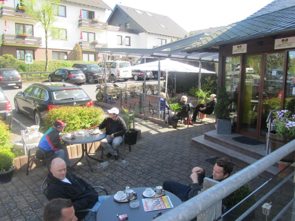 Hotel Zur Burg Nuerburg المظهر الخارجي الصورة